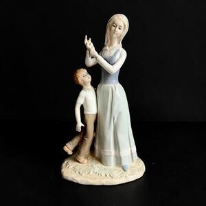 Esther Fine China Mother Child Figurine Japan Porcelain Prayer 10", No Box-10122